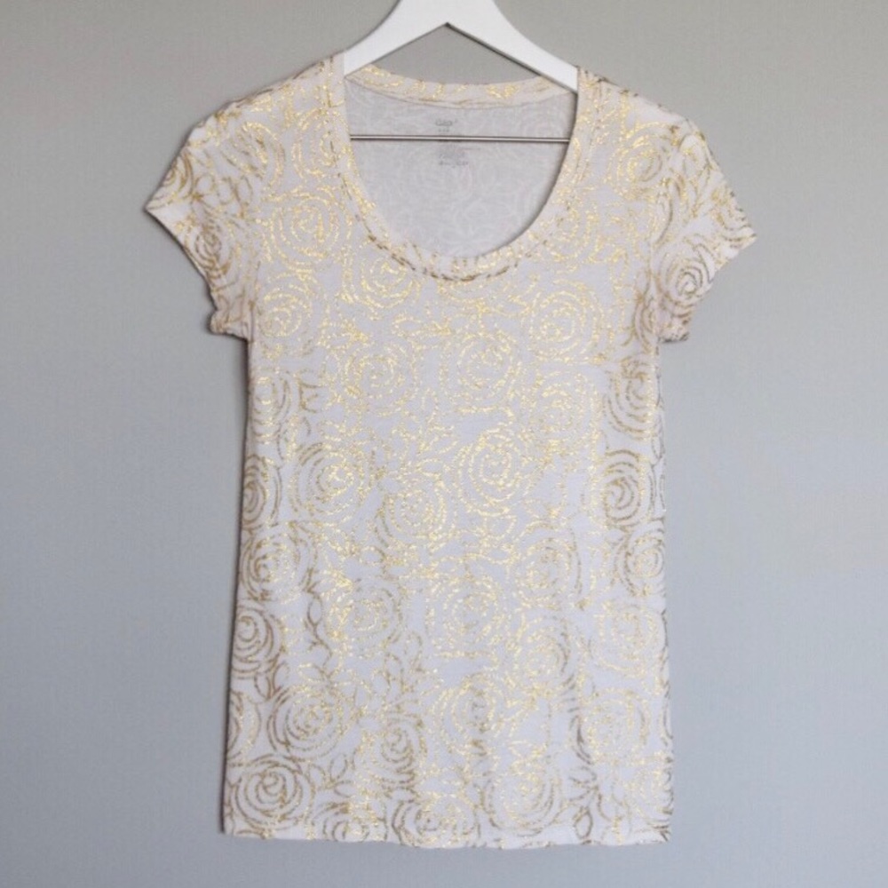 GAP Factory Scoop Neck Tee with Gold Rose Pattern